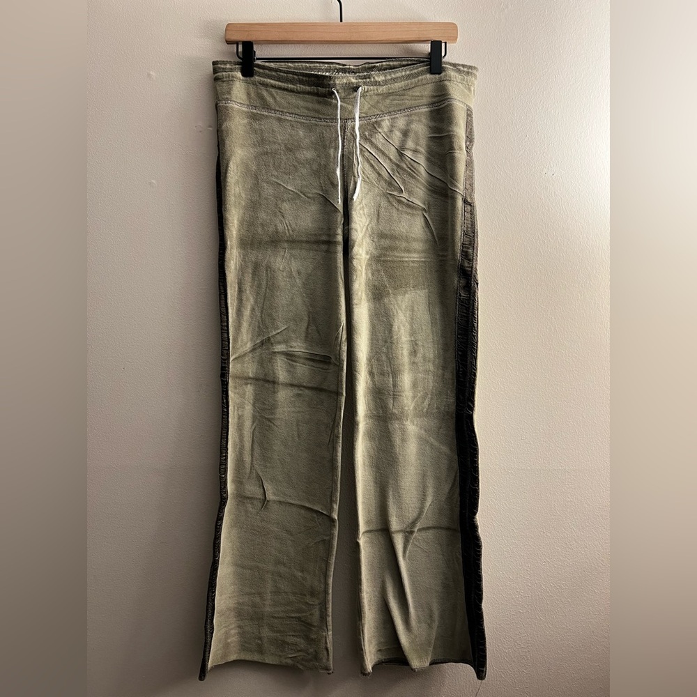 Vintage Y2K Abercrombie velour pants olive green pants flap pockets M